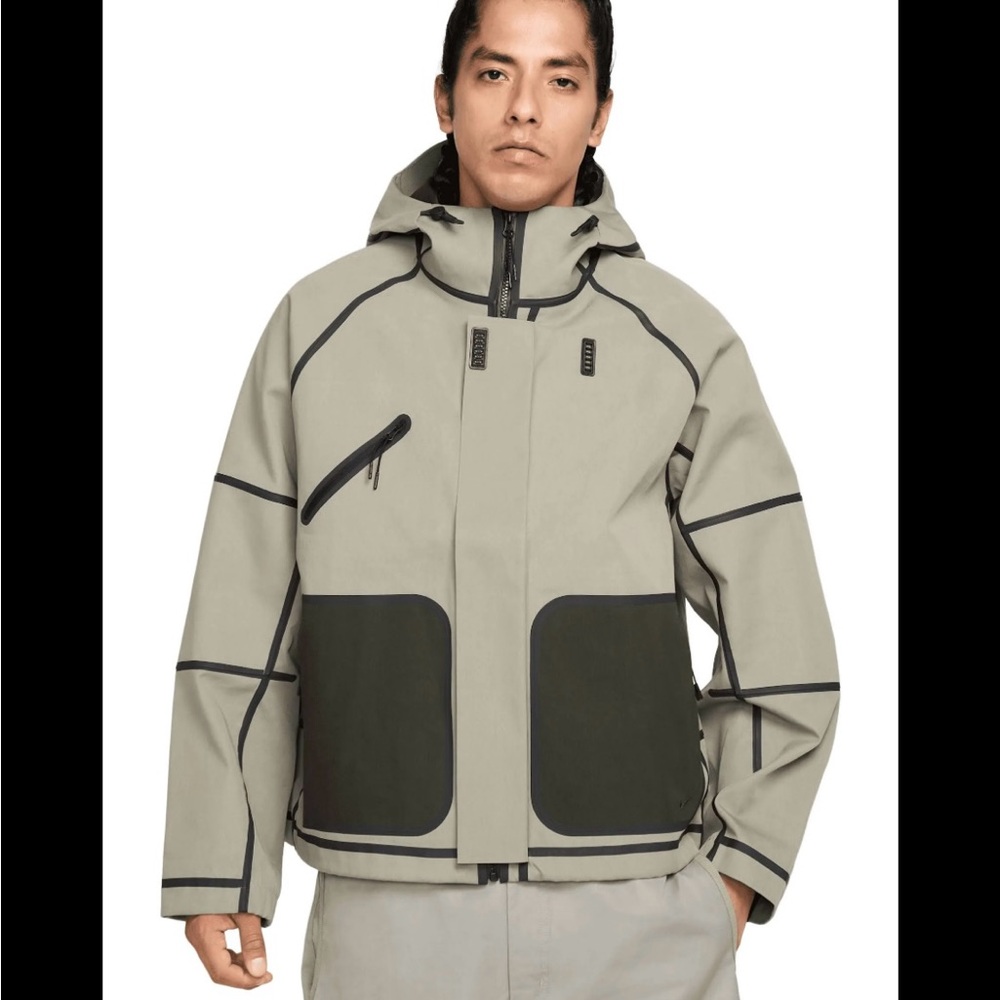 Nike Men's Green and Black Performance Jacket